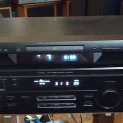 Coooool JVC Vintage Receiver With Matching Cd  Player! 