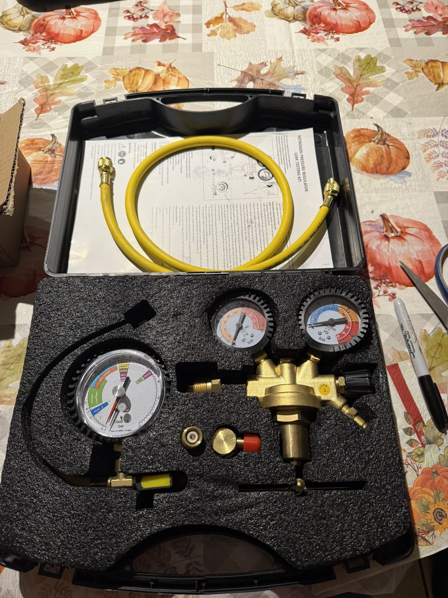 Automotive HVAC Pressure Tester Kit, Nitrogen Pressure Regulator, Pressure Testing Tools, Includes Leak Testing Adapter, Charging Hose, R134A R410A Ad