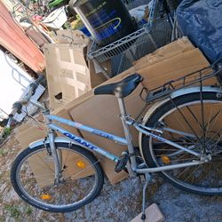 Giant Boulder City Bicycle