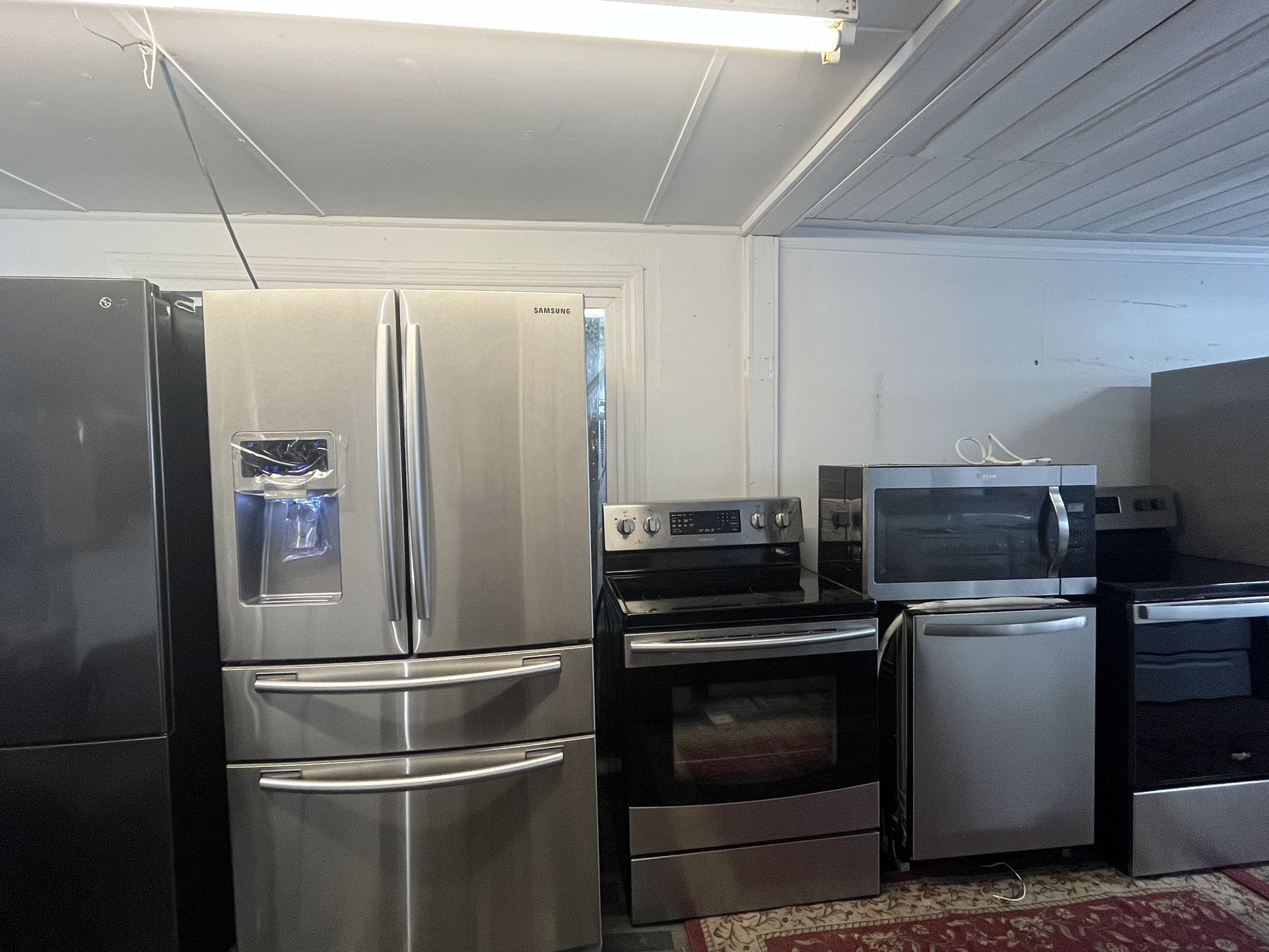 Refrigerador,stove,dishwasher And Microwave Stainless Steel 