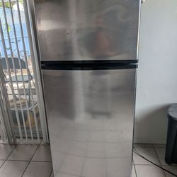 Refrigerator 17 cubic foot