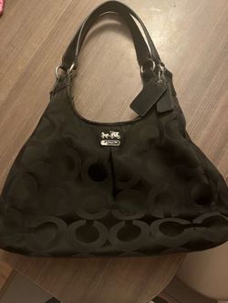 Authentic vintage Madison Maggie shoulder bag coach purse