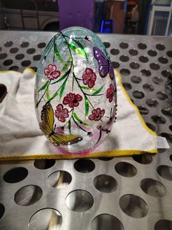 Collections Etc. Lighted Butterfly Crackle Glass Egg Accent Lamp w/ Box (Item #55817)