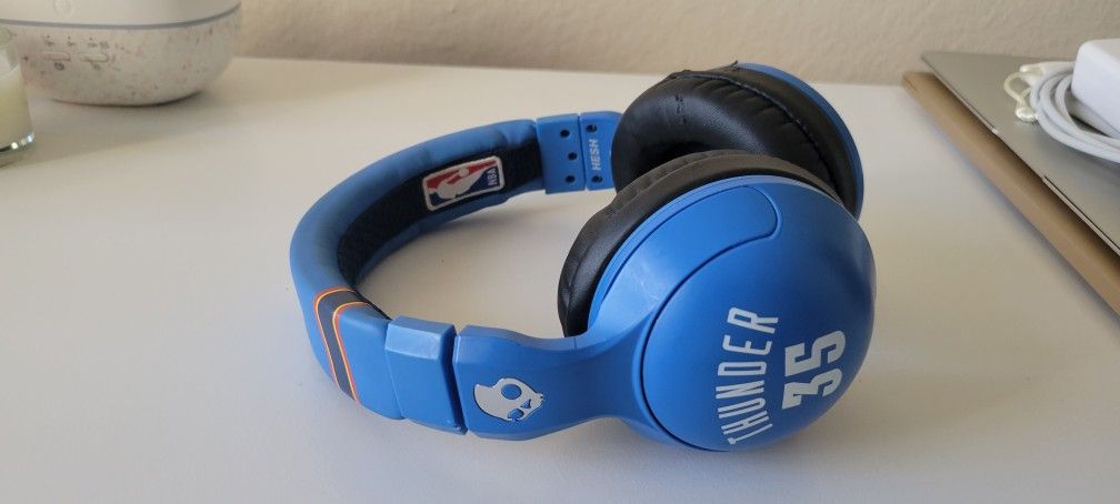Skullcandy - Hesh 2 Oklahoma City Thunder Kevin Durant Over-the-Ear Headphones