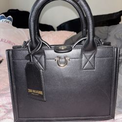 true religion hand bag 
