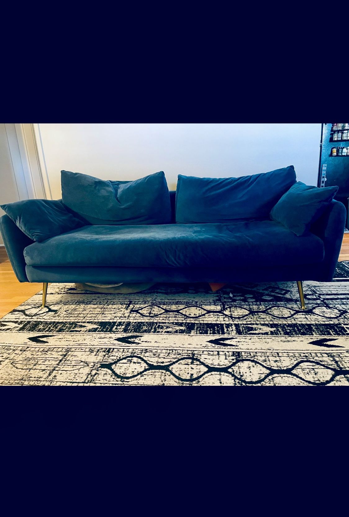 Albany Park Sofa & Ottoman 