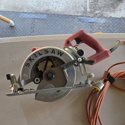 7  1/4 Skillsaw