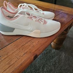 Womens Nike Sneakers
