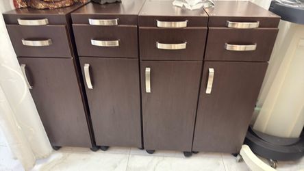 Hair salon cutting station with drawers