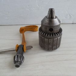 DeWalt 1/2" Metal Drill Chuck With Key And Retainer