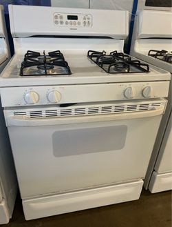 Hotpoint 30” Gas Range – White – $380