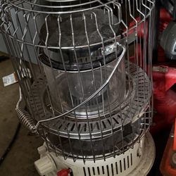 Dyna-Glo WK24BK 23,800 BTU Indoor Kerosene Convection Heater