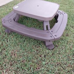 Toddler Picnic Table with Seating for 8 by Little Tikes 