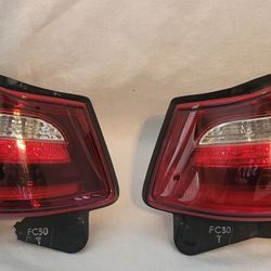 Infiniti Q70 taillights trunk. 2014-2019