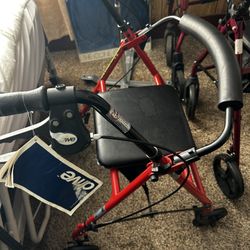 Drive Medical Walker Rollator / Rollator Walkers With Storage 