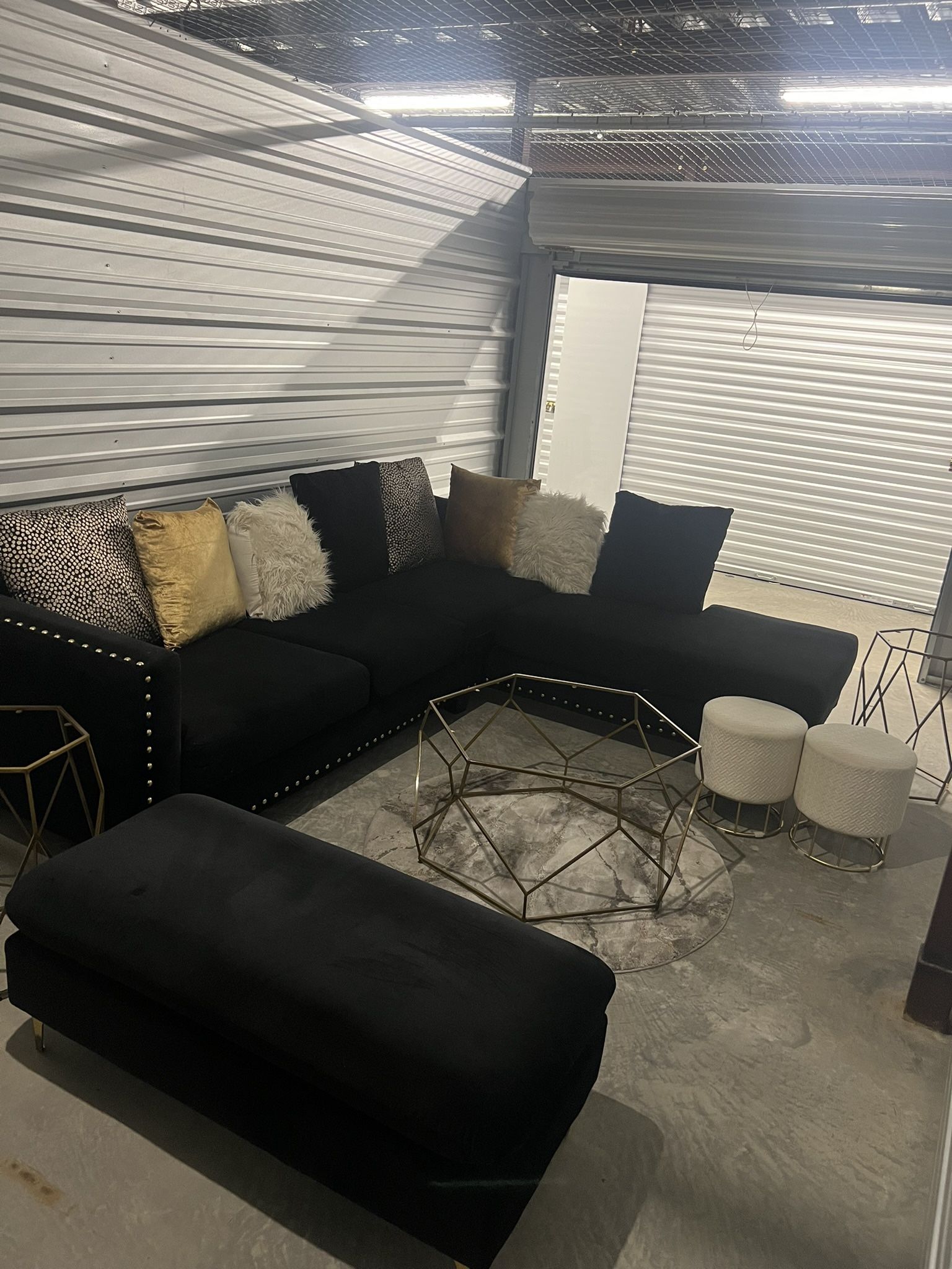Black And Gold Sectional W/Coffee Table Set And Rug