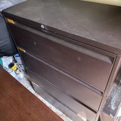 Teknion Heavy Duty Metal Filing Cabinet 4 Droors