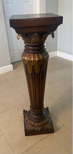 Wood Pedestal Column