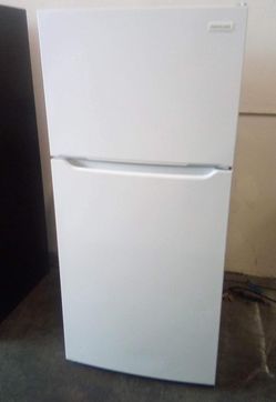 Frigidaire Top Mount White Refrigerator
