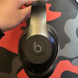 beats studio pro used 