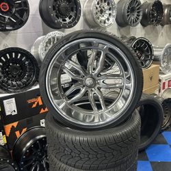 US MAG. 22x10.5.  22x9.  GUNMETAL. 5x127