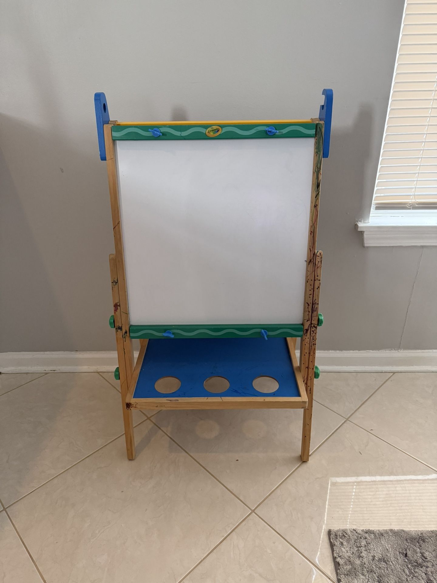 Crayola Easel