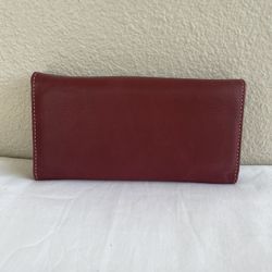 	Elegant Burgundy Genuine Leather Wallet