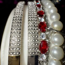 4 Bracelets | ruby/silver | pearl/silver | 18k Y gold/silver | 18k W gold/silver |