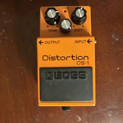 BOSS distortion Pedal