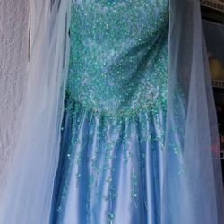 Beautiful strapless Dress size 3 $10 for costume