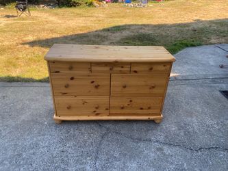 Pine Wood 7-Drawer Dresser
