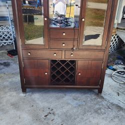 Wine Cabinet 