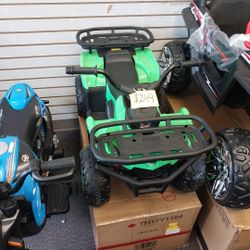 Sport ATV-AM (OUTLRNOER) 24V USB AUX CARD READER