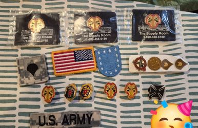 US Army Military Uniform Pin Patch Soldier Collection Medal Flag
