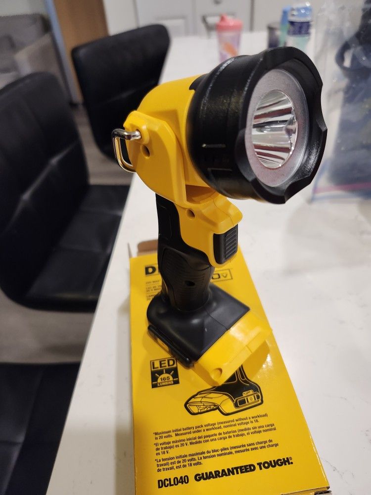 Dewalt lighting 20V DCL040 Tool Only