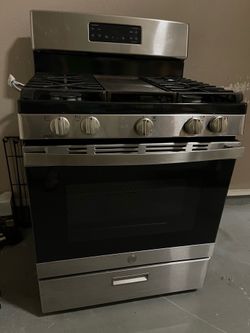 G.E Gas Stove /  Oven