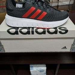 New Adidas Men's Running Shoes Size 5 1/2