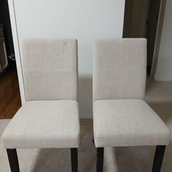 Dining Chairs (×2)