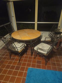 Table And 4 Chair S