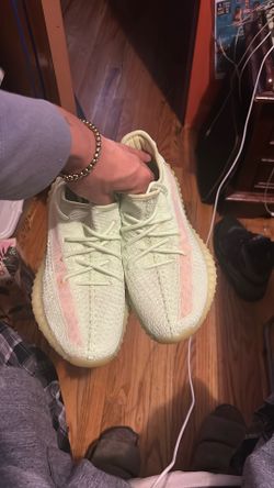 Adidas Yeezy Boost 350 V2 Bone - Size 7.5 - Perfect uppers, Wearable and Comfy!