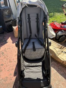 Stroller.  Great Condition. 