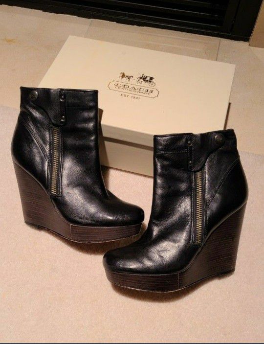 Like New COACH Leather Boots Size 7.5