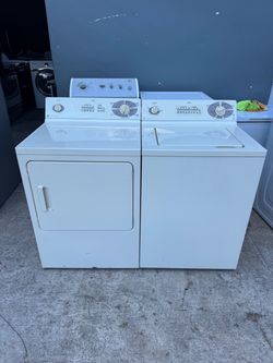 Washer and dryer good condition everything works fine