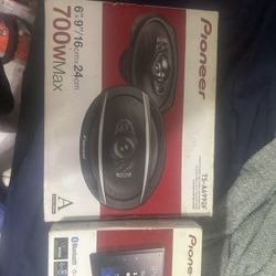 Pioneer Double Din Stereo And Speakers 6x9 