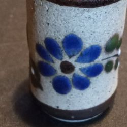 Hand-painted vintage Tonala Mexican pottery toothpick holder with floral design