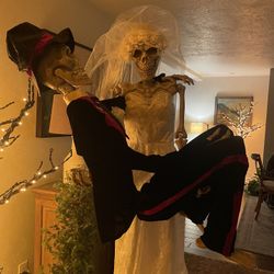 Animatronic Halloween Skeletons