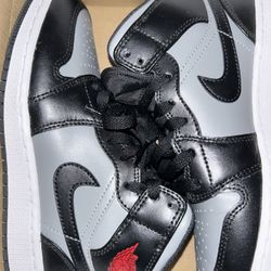 Air Jordan 1 Mid 