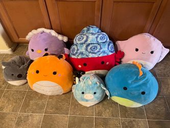 Large/Medium Squishmallows