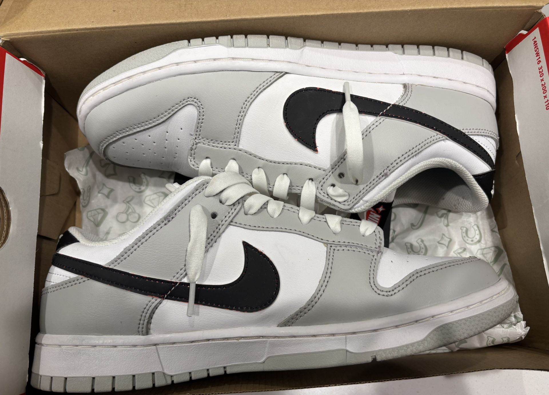 Nike Dunk Low SE 