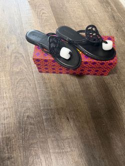 Black Tory’s 😍😍